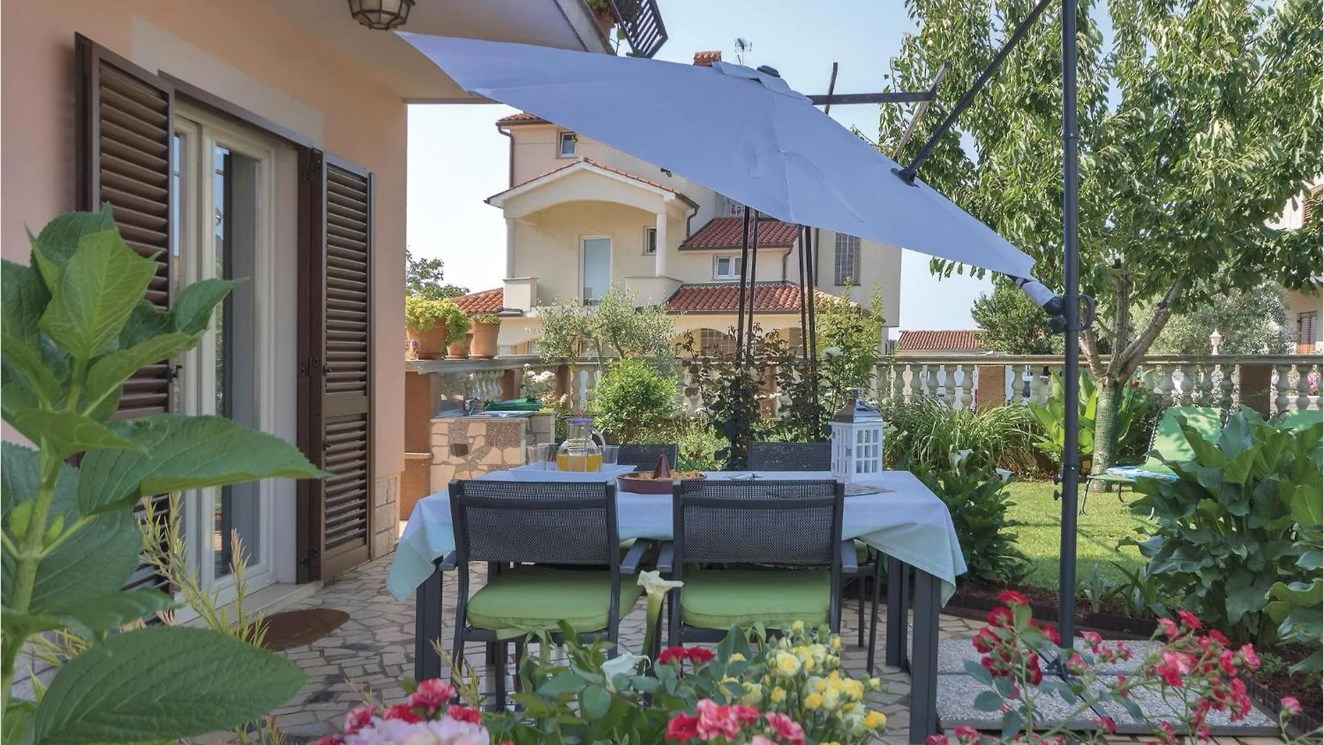 2 Bedroom Cozy Apartment In פולה 0*,