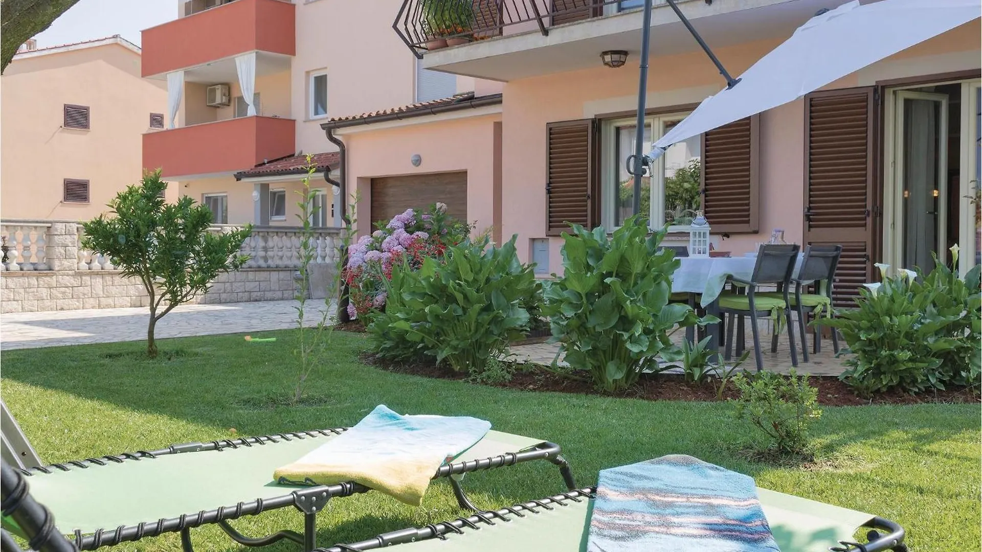 2 Bedroom Cozy Apartment In Pula
